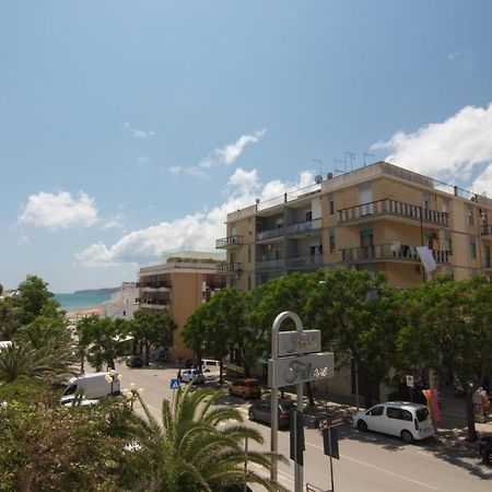 Hotel La Caravella Vieste Exterior photo