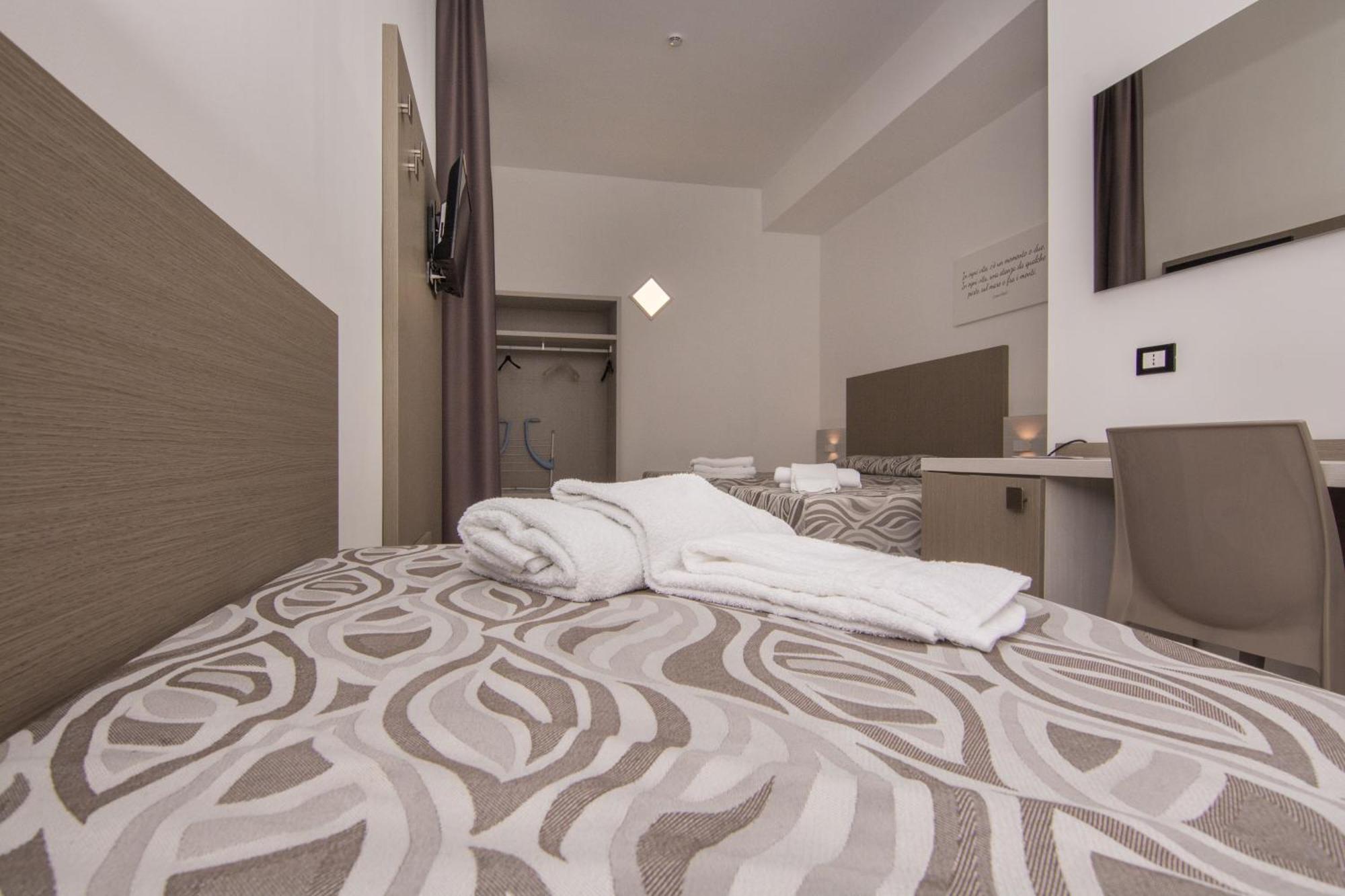 Hotel La Caravella Vieste Room photo
